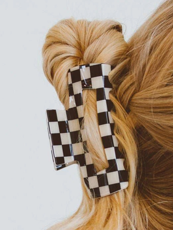 Checkered Print Hollow Out Hair Clip