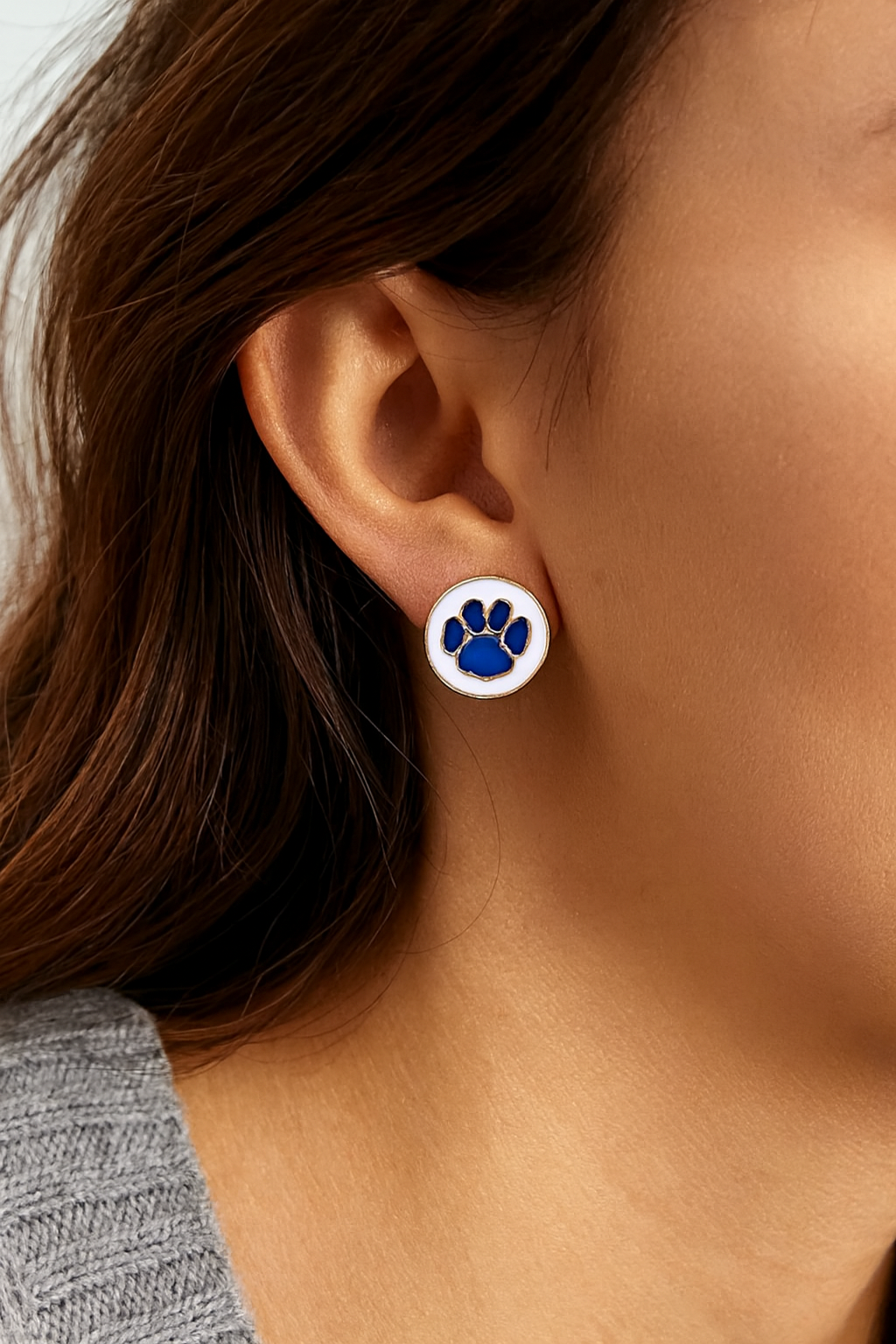 Paw Pattern Stud Earrings