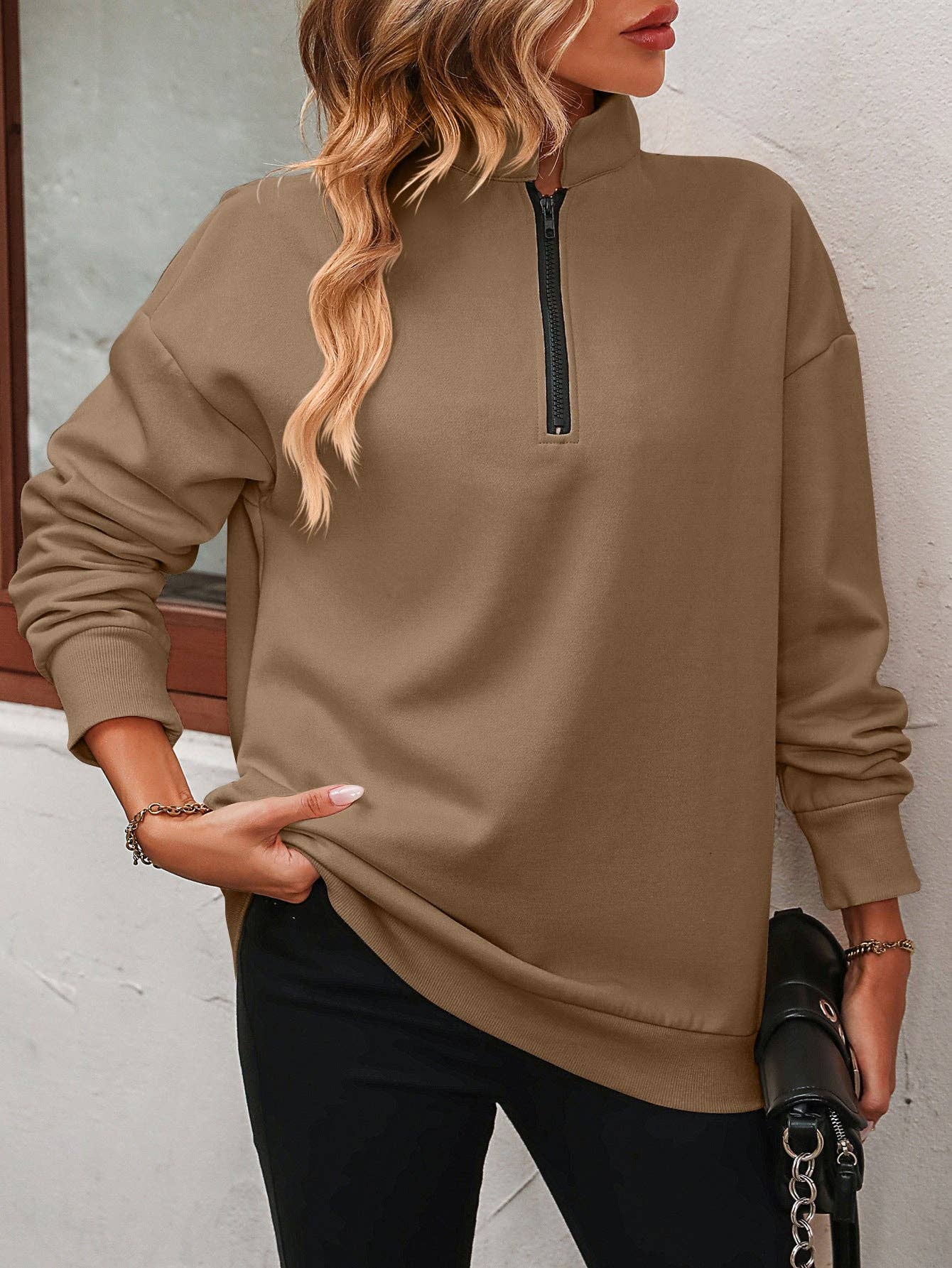 Semi-zipper Long-sleeved Sweatshirt