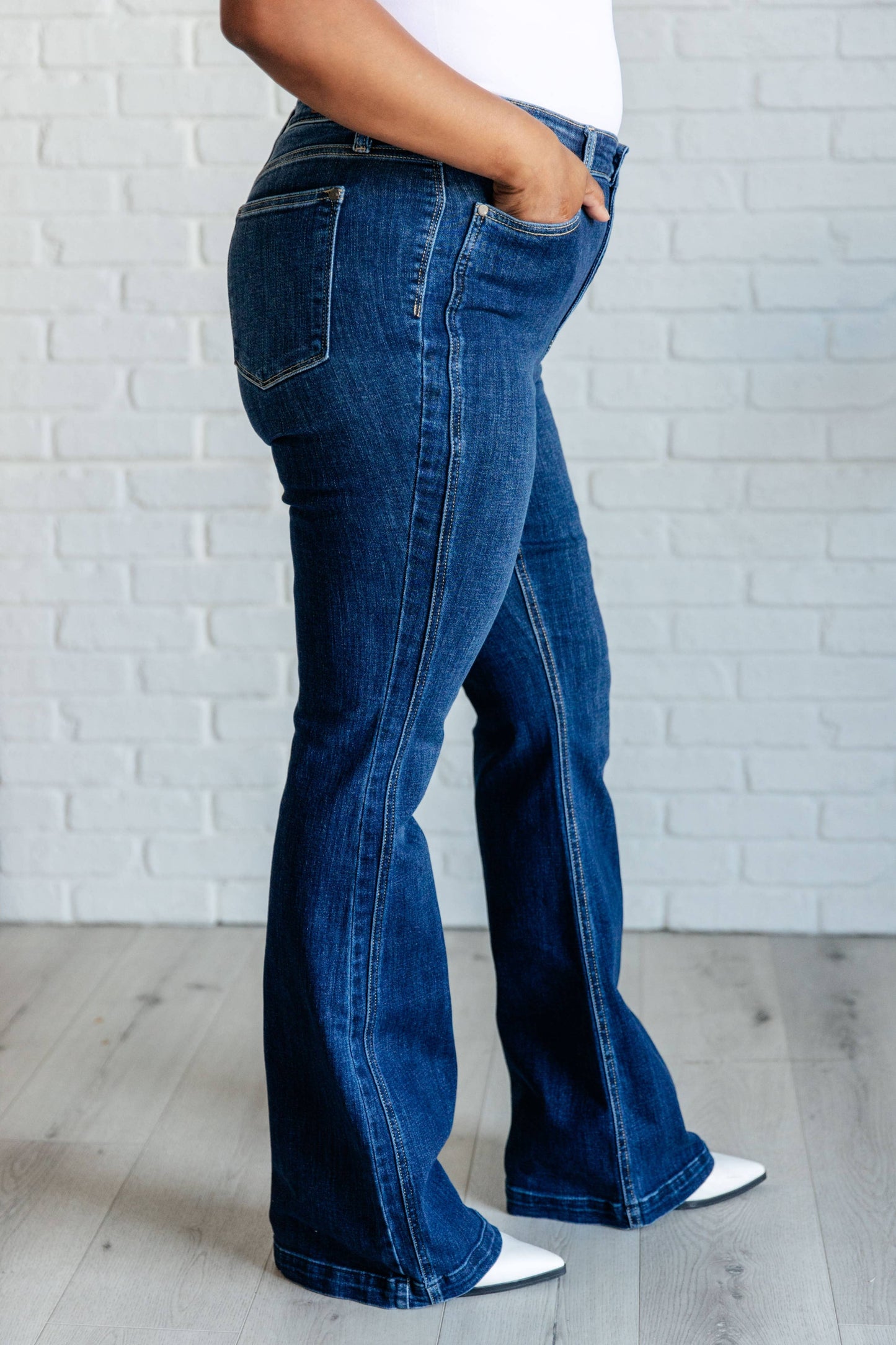 Judy Blue - Kelly High Rise Angled Side Seam Flare Jeans